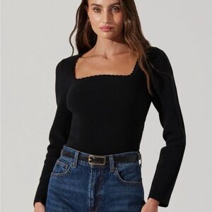 ASTR The Label Scallop Trim Ribbed Knit Top